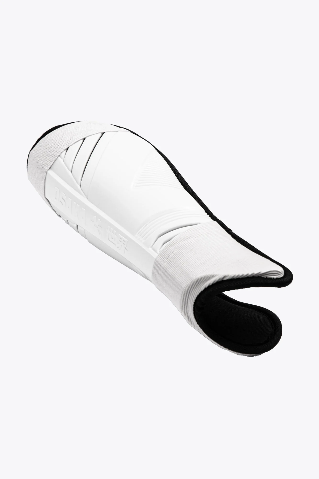Osaka Hockey Shinguard | White-Black - Image 4